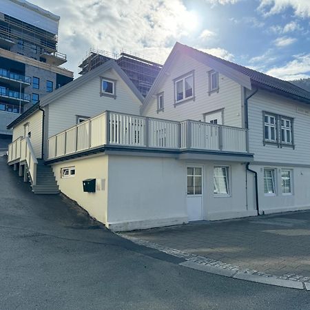 Charming House In The Harbour Of Jorpeland Appartement Buitenkant foto