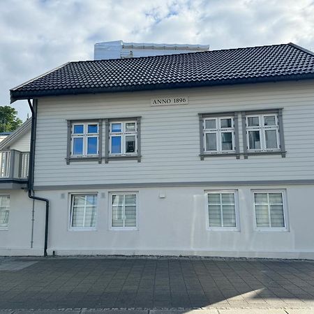 Charming House In The Harbour Of Jorpeland Appartement Buitenkant foto