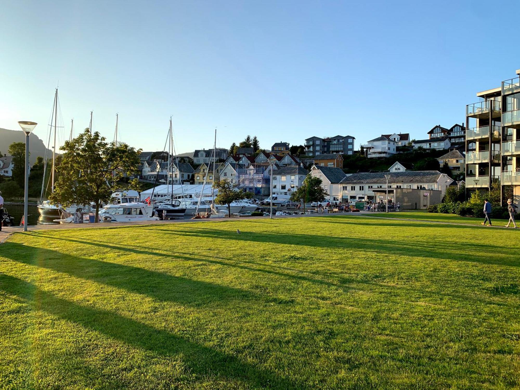 Charming House In The Harbour Of Jorpeland Appartement Buitenkant foto